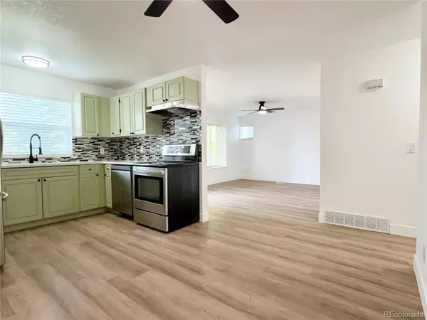 1738 Ceylon ST, Aurora, CO 80011