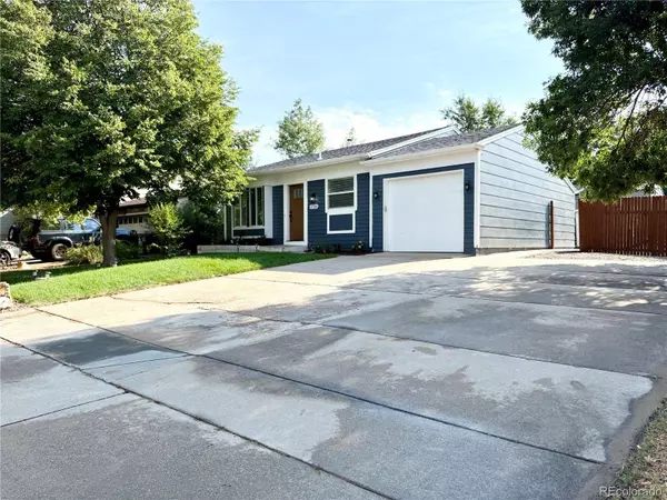 1738 Ceylon ST, Aurora, CO 80011