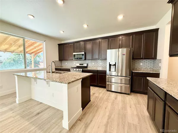 9288 Richfield ST, Commerce City, CO 80022