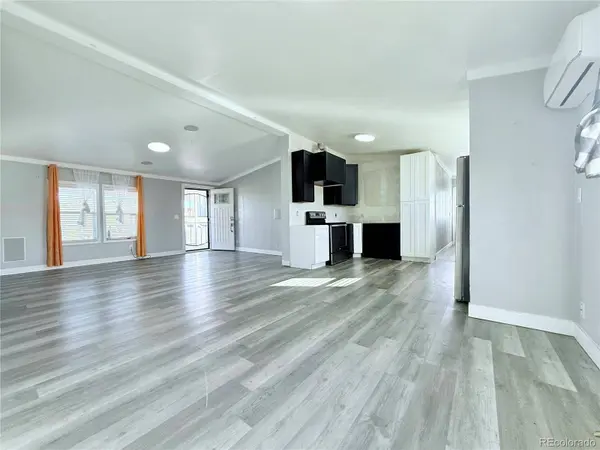 36450 E Florida AVE, Watkins, CO 80137