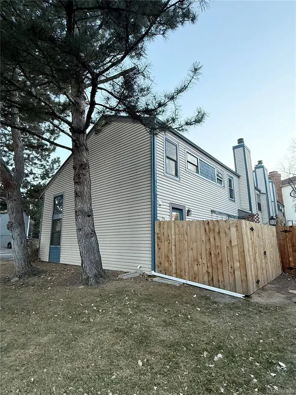 16201 E Dakota PL #H, Aurora, CO 80017