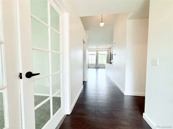 5910 S Valdai WAY, Aurora, CO 80015