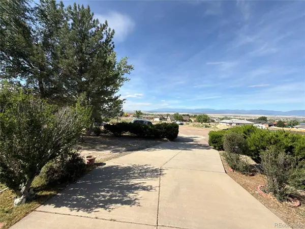 910 S Elgin CT, Pueblo, CO 81007