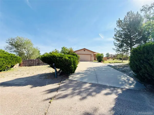 910 S Elgin CT, Pueblo, CO 81007