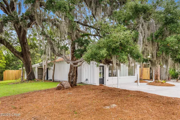 3810 W 17th ST, Panama City, FL 32401