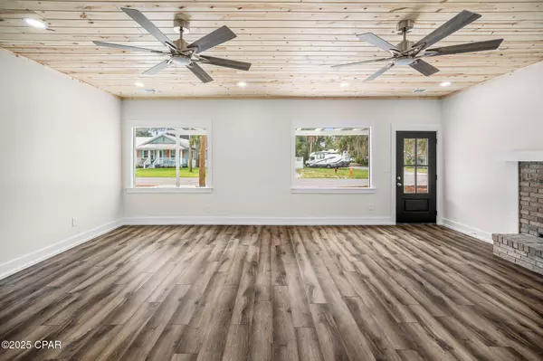 3810 W 17th ST, Panama City, FL 32401