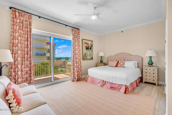 6627 Thomas DR #301, Panama City, FL 32408