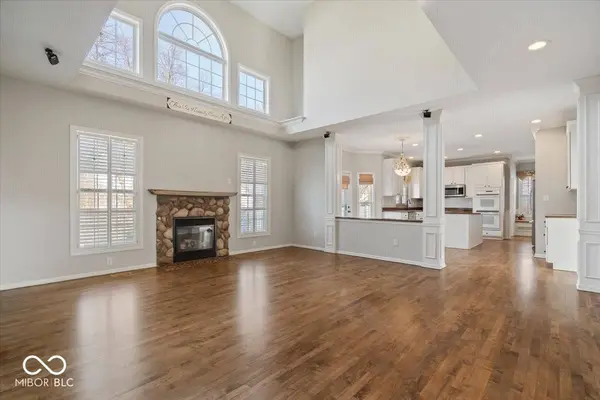 5748 Marsh Glen CT, Carmel, IN 46033