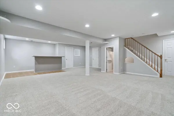 5748 Marsh Glen CT, Carmel, IN 46033