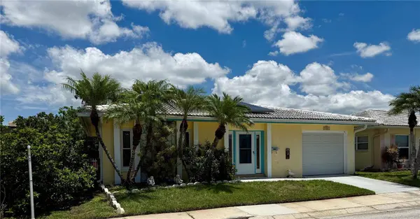 10651 FERNDALE PL N #544, Pinellas Park, FL 33782