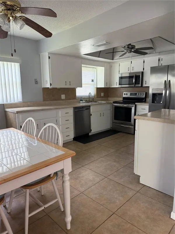 10651 FERNDALE PL N #544, Pinellas Park, FL 33782