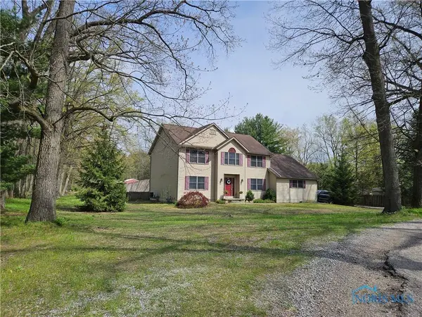2515 S Berkey Southern RD, Swanton, OH 43558