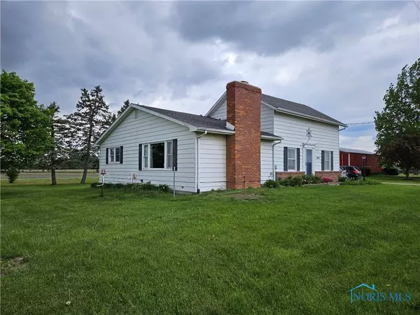 9838 Jeffers RD, Grand Rapids, OH 43522