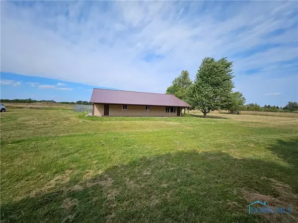 19330 Tuller RD, Bowling Green, OH 43402