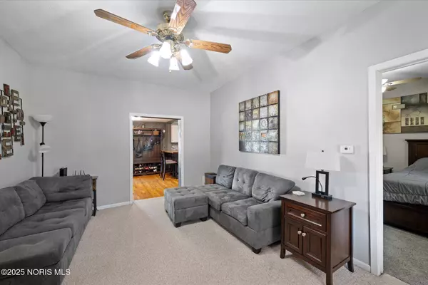 407 E Garfield AVE, Swanton, OH 43558