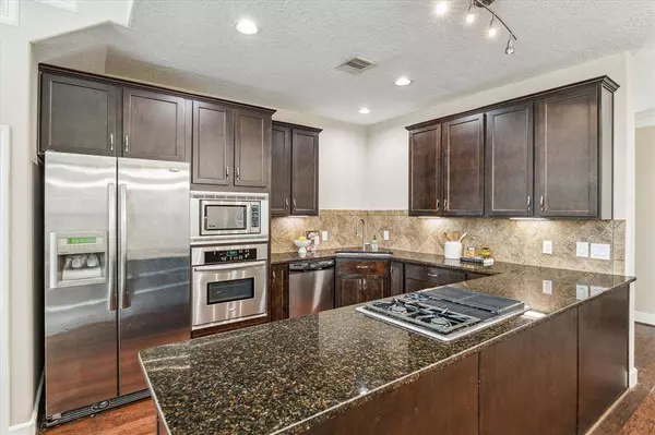 3207 Garden Oaks VW, Houston, TX 77018