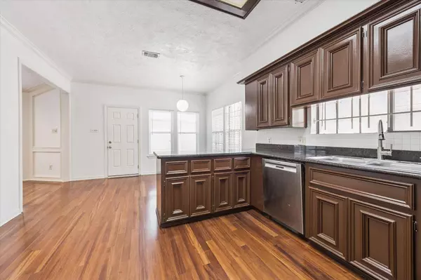 3018 Orchard Gate ST, Sugar Land, TX 77479