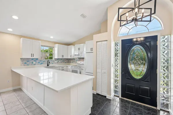 207 B St, St Augustine, FL 32080