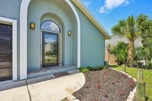207 B St, St Augustine, FL 32080
