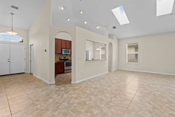 756 Crestwood Dr, St Augustine, FL 32086
