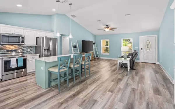 907 Queen Rd, St Augustine, FL 32086