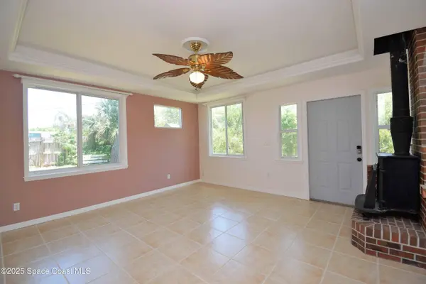 1445 Lester CT, Merritt Island, FL 32952