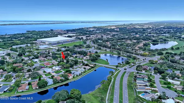 210 Applewood CIR, Melbourne, FL 32940