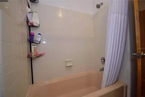 141 WOODLAND AVE, Cocoa Beach, FL 32931