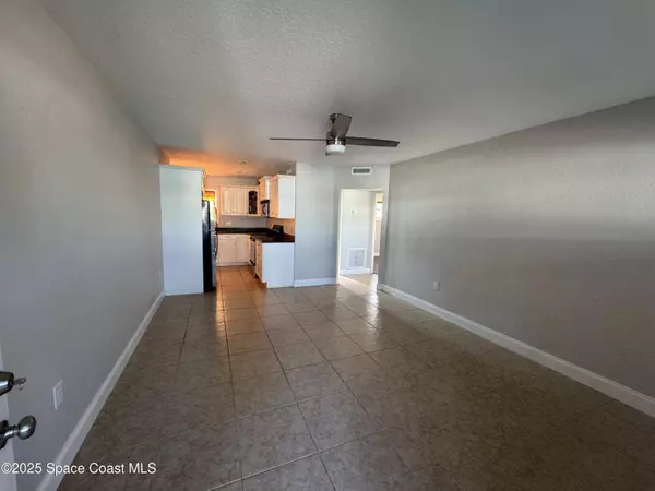 451 S Brevard AVE #14, Cocoa Beach, FL 32931
