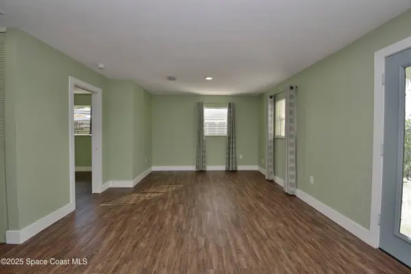 833 Chickasaw AVE, Melbourne, FL 32935