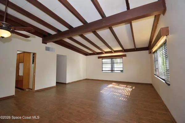 150 W Alachua LN, Cocoa Beach, FL 32931