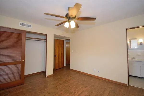 150 W ALACHUA LN, Cocoa Beach, FL 32931