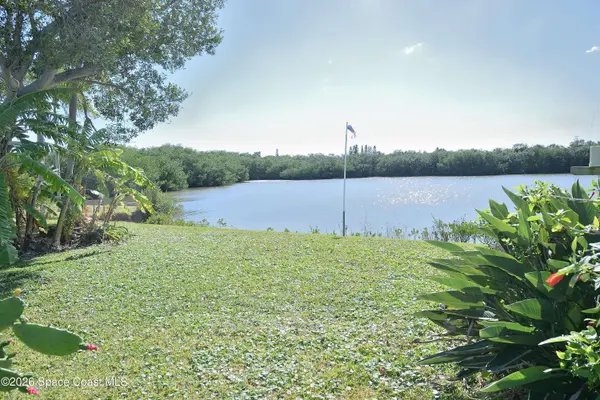 316 Kent DR, Cocoa Beach, FL 32931