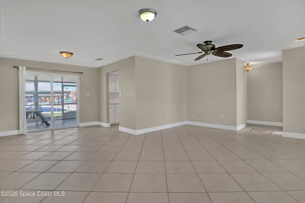 410 Sparrow DR, Satellite Beach, FL 32937