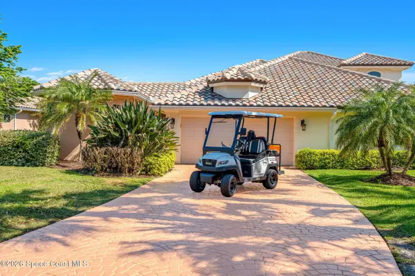 162 Whaler DR, Melbourne Beach, FL 32951