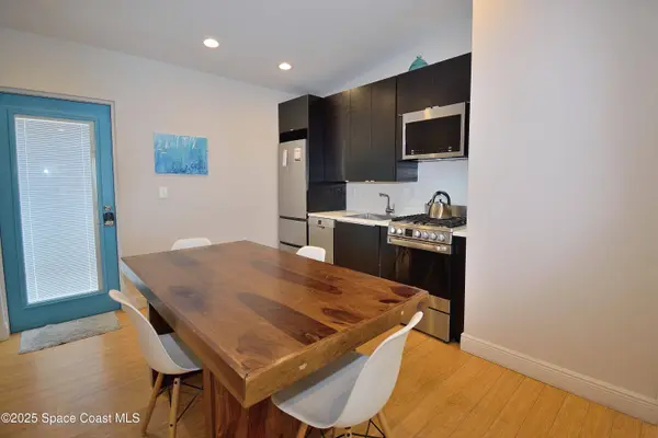 325 N Orlando AVE, Cocoa Beach, FL 32931