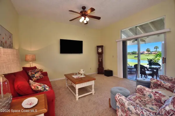 712 Green Valley LN, Melbourne, FL 32940