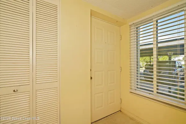 220 S 5th ST #205, Cocoa Beach, FL 32931