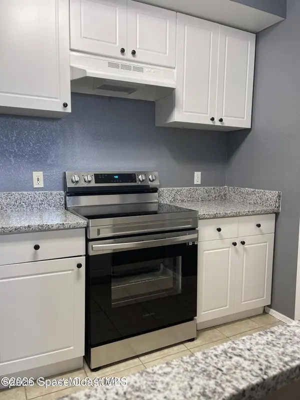 1747 Sophias DR #304, Melbourne, FL 32940