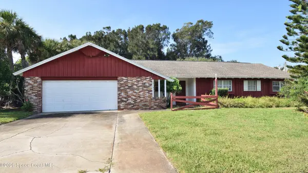 124 Surf DR