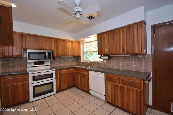 124 Surf DR, Cocoa Beach, FL 32931