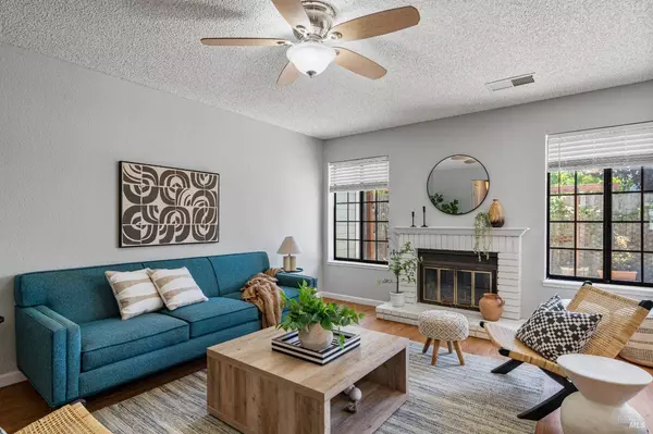 1740 Stuart CT, Benicia, CA 94510