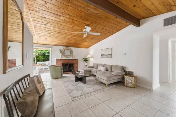 982 Glenwood DR, Sonoma, CA 95476