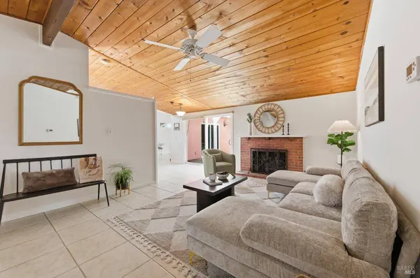 982 Glenwood DR, Sonoma, CA 95476