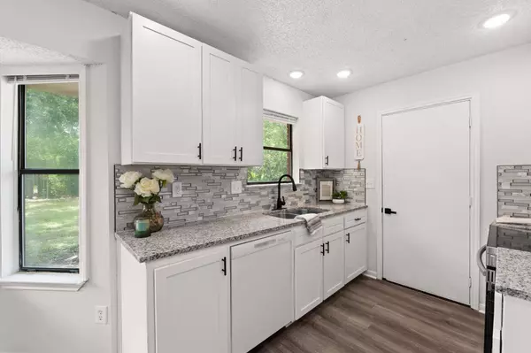 851 Michelle DR, Copperas Cove, TX 76522