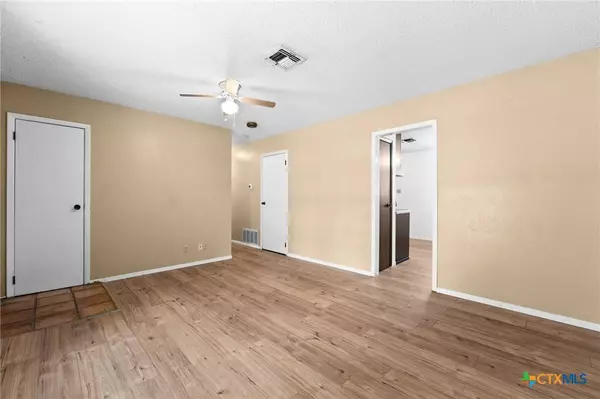 1610 Oleta ST, Belton, TX 76513