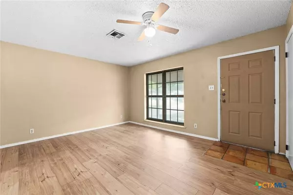 1610 Oleta ST, Belton, TX 76513