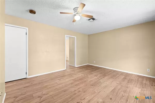 1610 Oleta ST, Belton, TX 76513