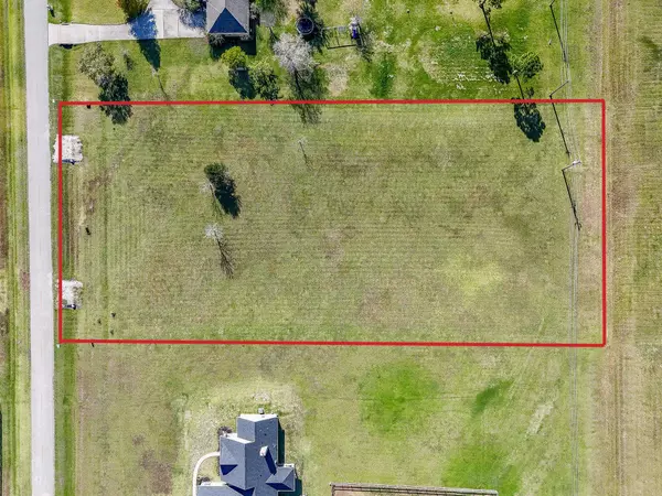 702 Comanche Trail DR, Rosharon, TX 77583