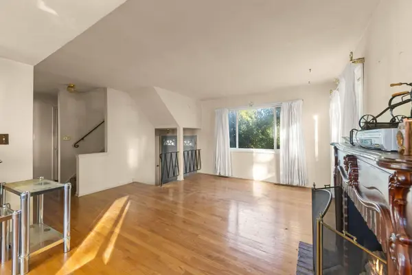 1311 Mcdaniel AVE #C, Evanston, IL 60201